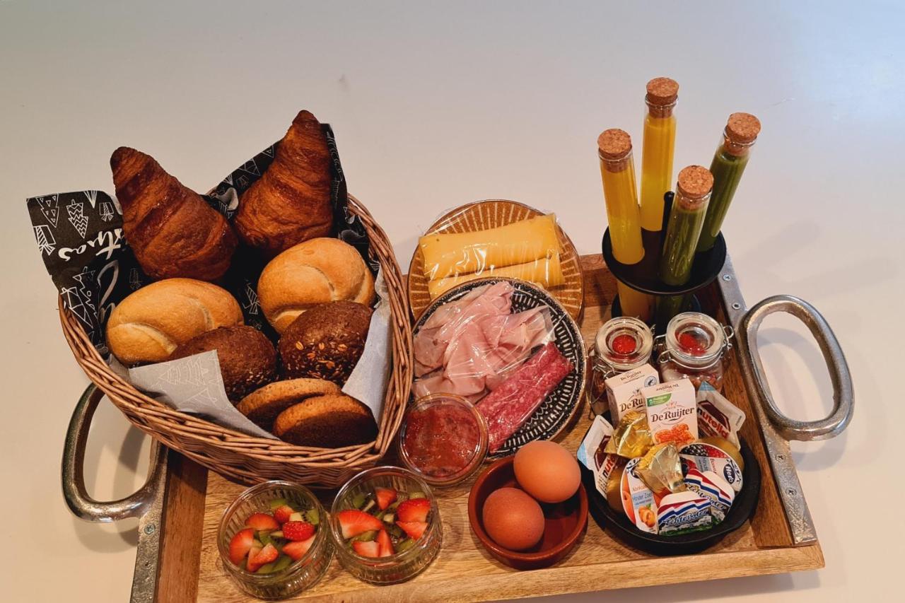 Bed & Breakfast Het Duinhuisje Met Jacuzzi, Gratis Parkeren, 2 Fietsen Te Leen, Airco Zandvoort