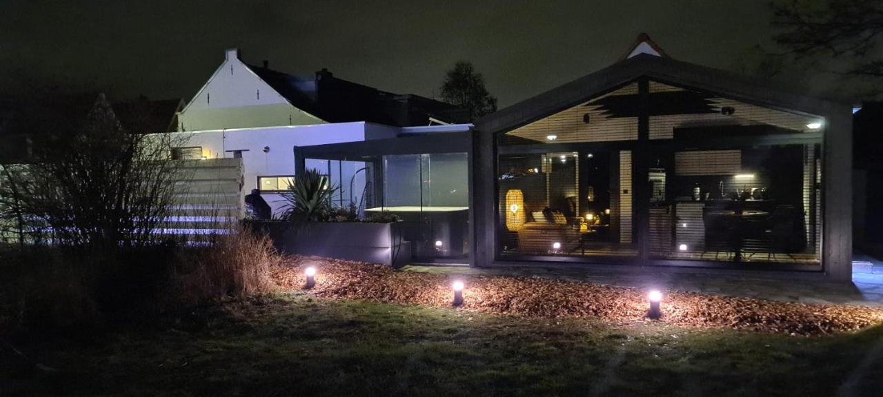 Bed & Breakfast Het Duinhuisje Met Jacuzzi, Gratis Parkeren, 2 Fietsen Te Leen, Airco *