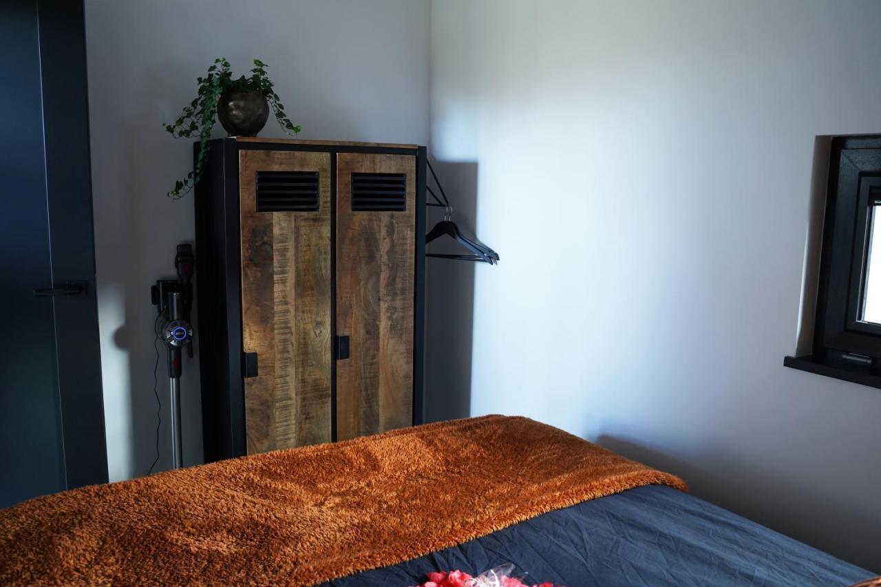 Bed & Breakfast Het Duinhuisje Met Jacuzzi, Gratis Parkeren, 2 Fietsen Te Leen, Airco Zandvoort